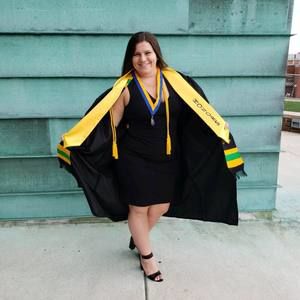 Meet your Posher, Marissa